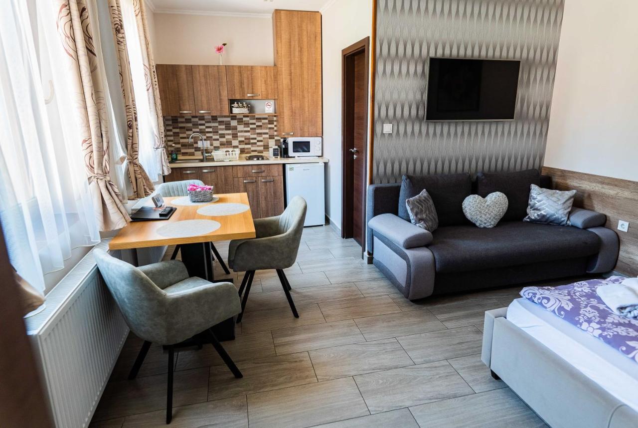 Allium Apartment Makó المظهر الخارجي الصورة